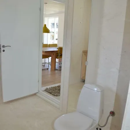 بيت للعطل Elegant Farmhouse In Hillerød